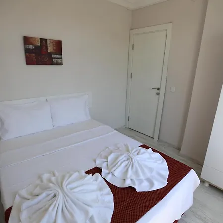 Paradise Hotel 3*