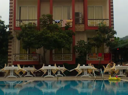 Paradise 3*